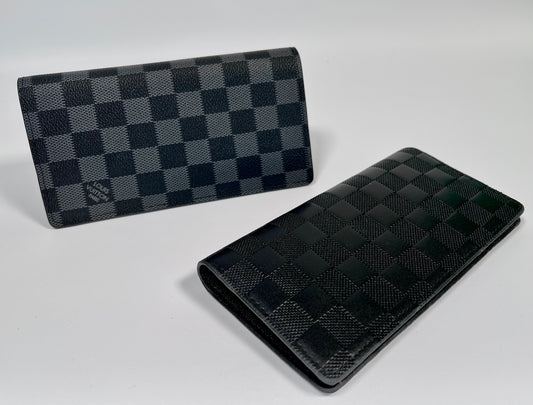 Large checkered women’s wallet